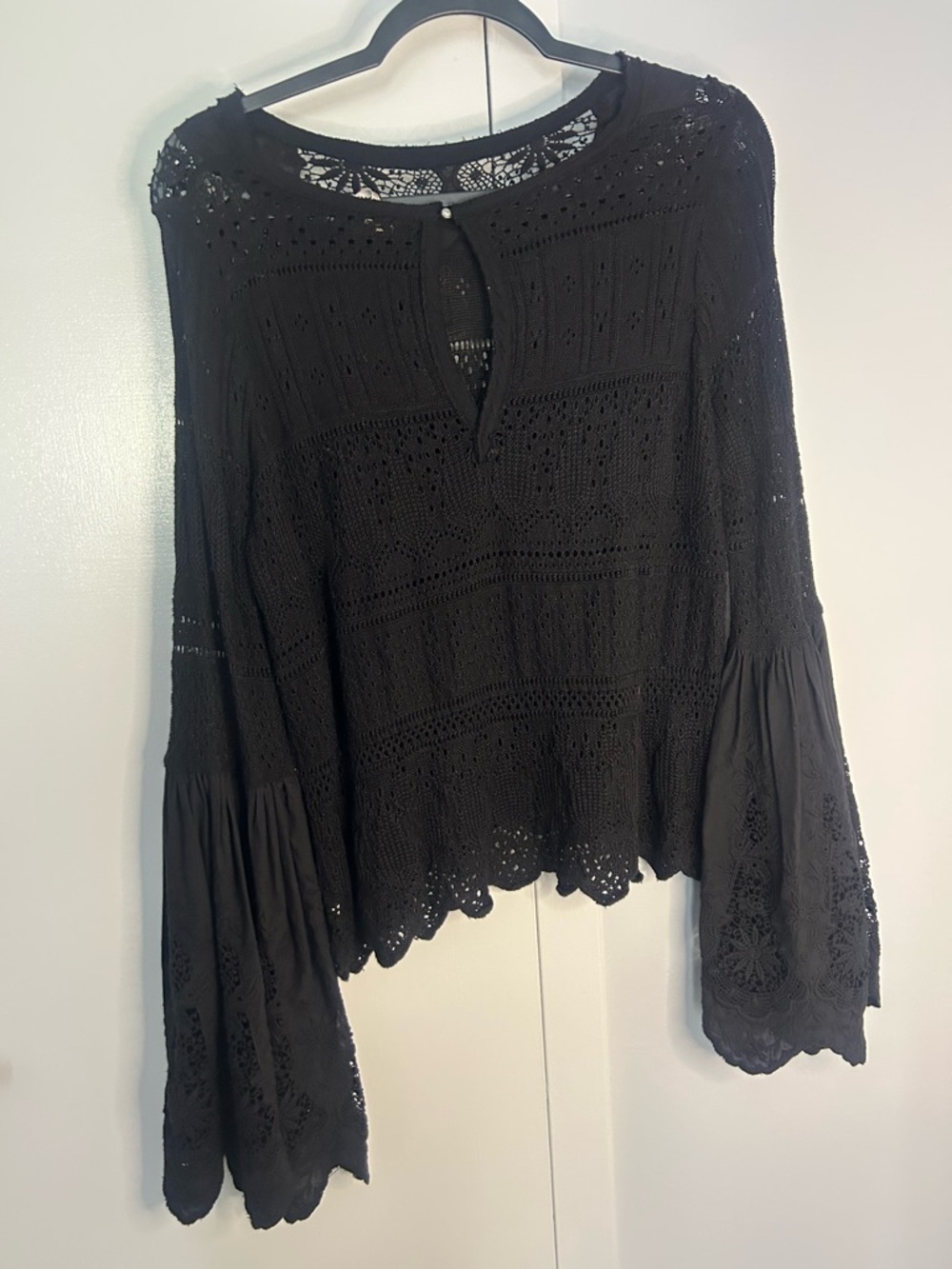 Free People Women Black Crochet Lace once upon a time Bell-Sleeve Blouse Size 6 - Picture 10 of 12